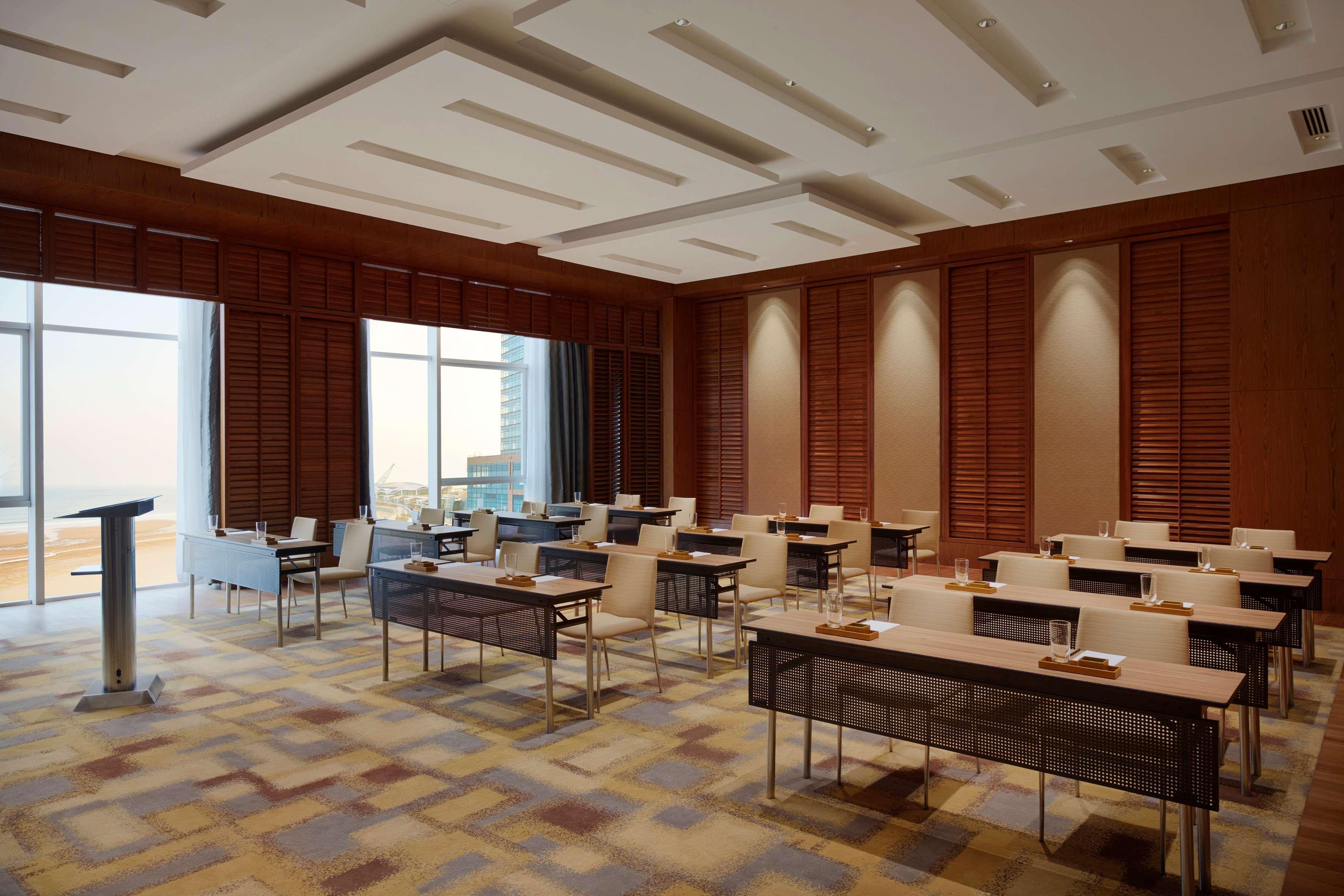 Hyatt Regency Qingdao Hotell Exteriör bild