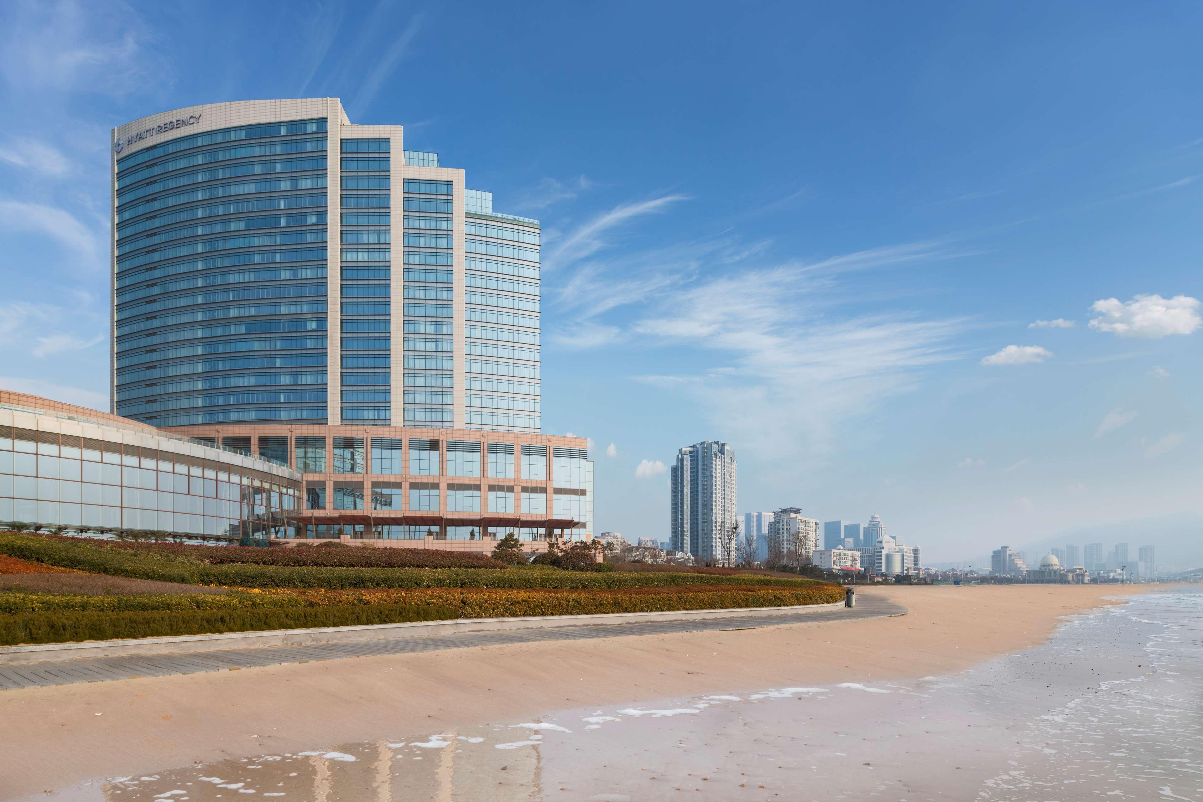 Hyatt Regency Qingdao Hotell Exteriör bild